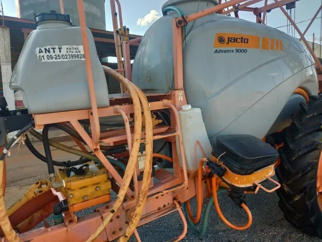 Pulverizador Jacto