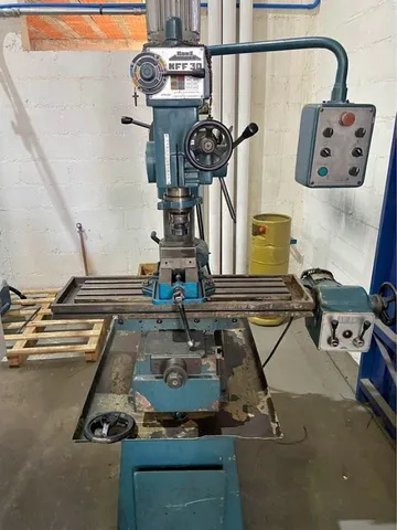 Furadeira fresadora Kone KFF 30 com avanço automático e morsa