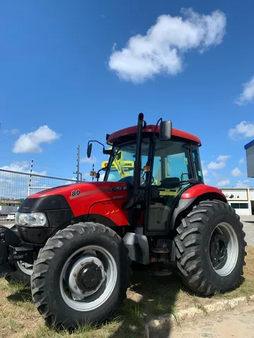 Vendo Trator Gabinado completo 
