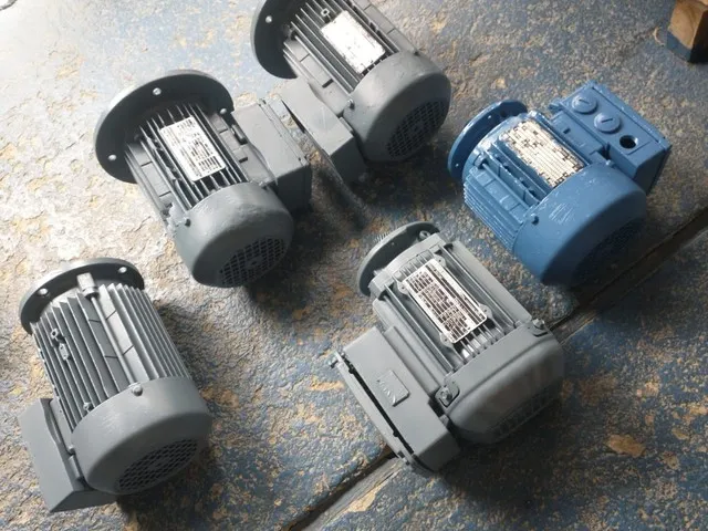 Motor elétrico trifásico 0.75 cv rpm 1740.