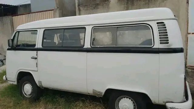 Vendo Kombi ano 1999