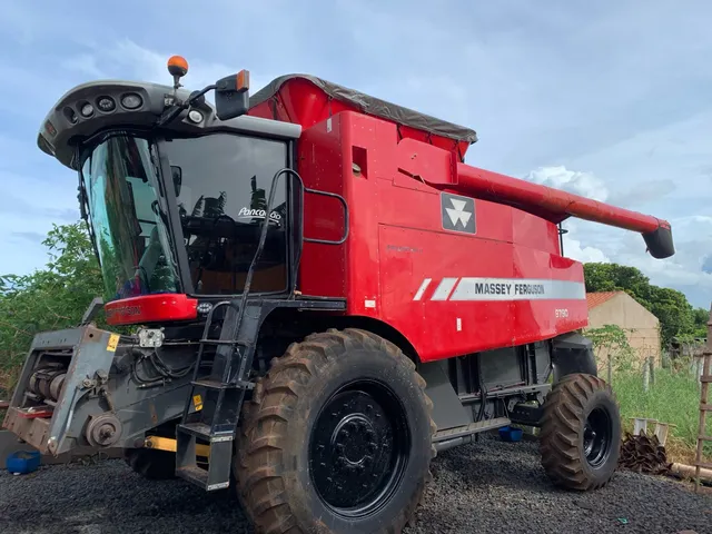 Colheitadeira Massey Fergusson 9790