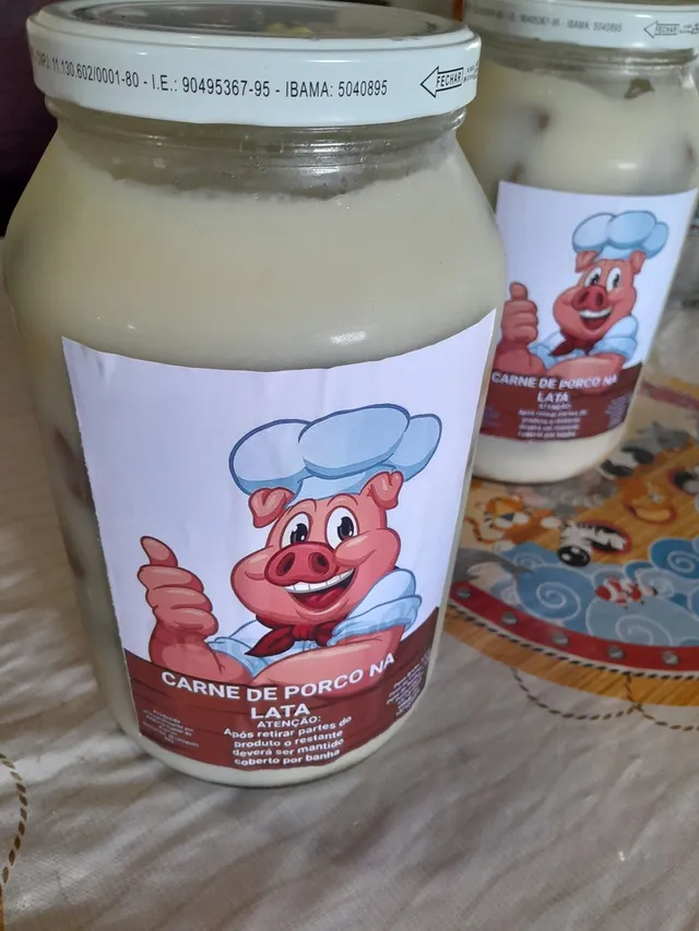 Carne de porco na lata