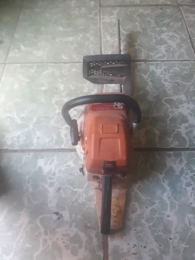 Moto serra nova 600 reais 