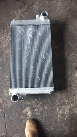 Temos radiadoroes trator John Deere 7715 e 7815