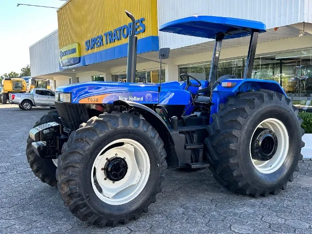 Trator New Holland 7630 Ano 2015.
