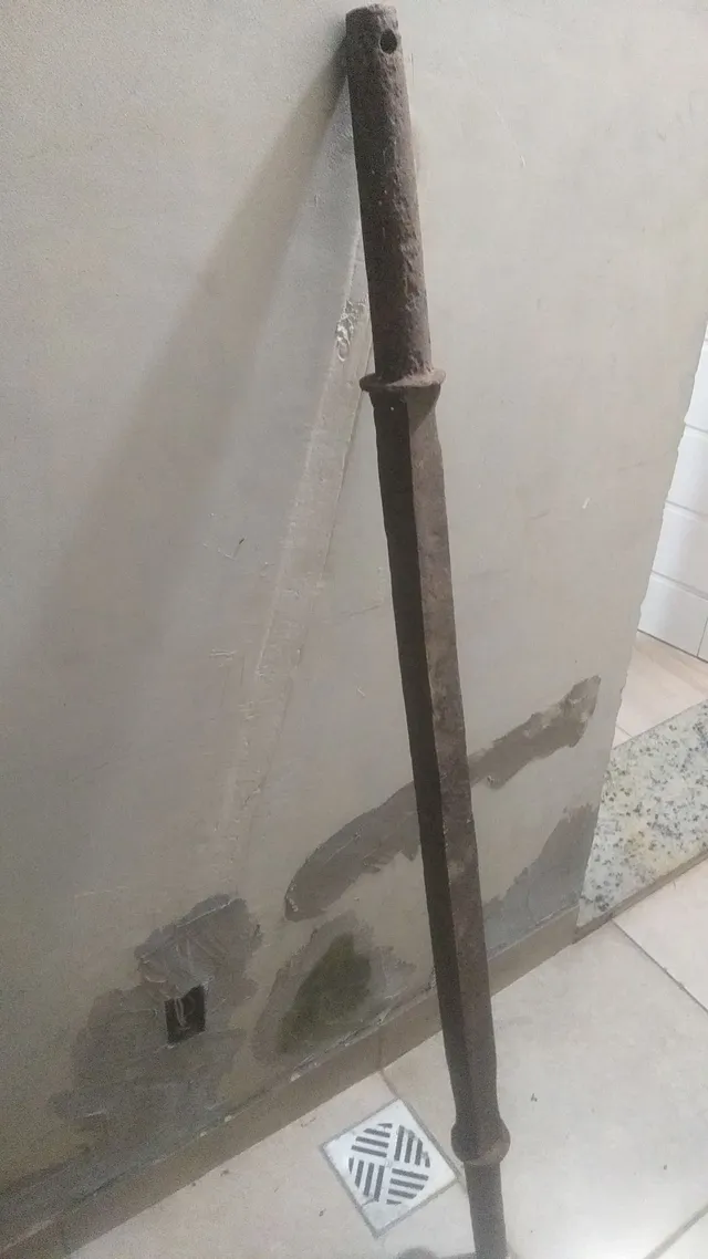 Eixo de carro de boi antigo