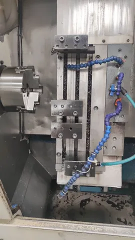 Torno cnc Hyundai hit 10