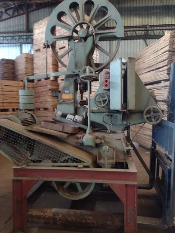 Serra fita Langer volante de 1 metro, impecável com motor 50cv já instalado.