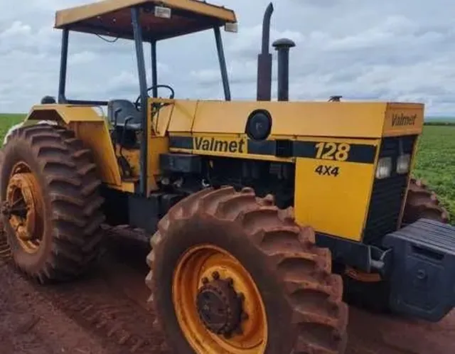 Trator Valmet 128 