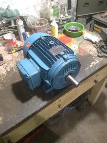 motor trifasico 5 CV