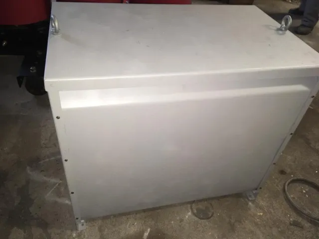 Auto Transformador Trifásico 400 Kva 208v/220v