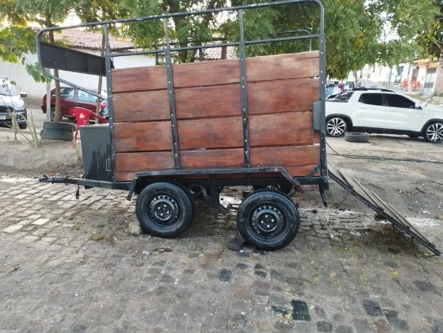 Vende-se Reboque 2018 Todo em dias!