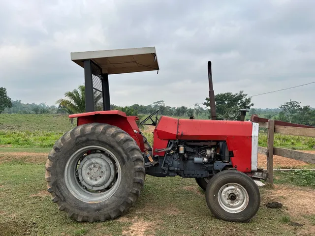 Trator Mf 275 com grade arrasto 