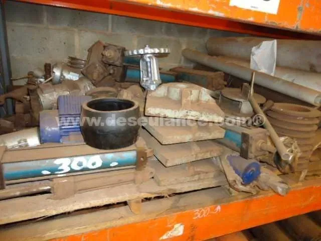 Pistões, Polias, Calços, Válvulas e outros. 
