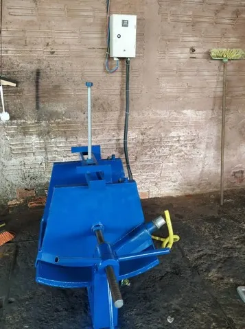 Maquina de Vulcanização Pneu