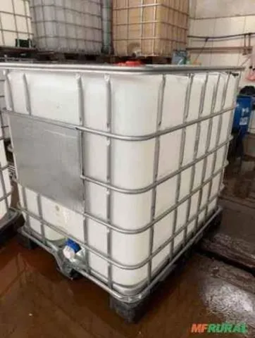 Tambores gradeados de 1000 litros(containers) 