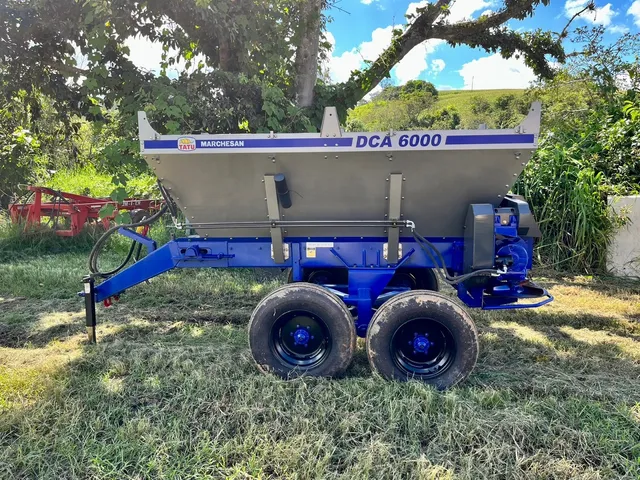 Carreta tatu marchesan DCA 6000 