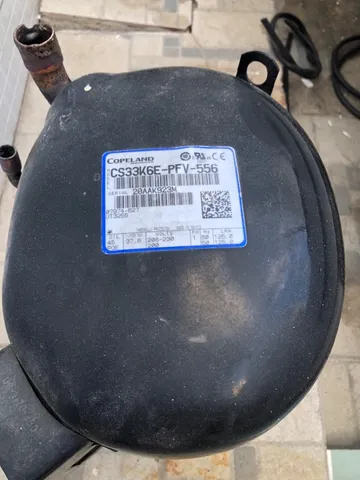 Comprensor trifásico 