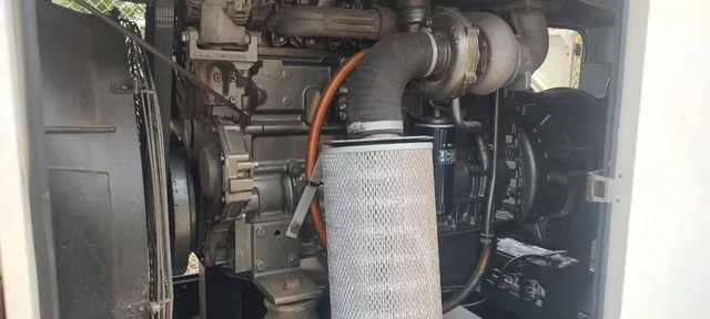 GERADOR DE ENERGIA 40 KVA/ ANO: 2010 LOCALZADO EM SP