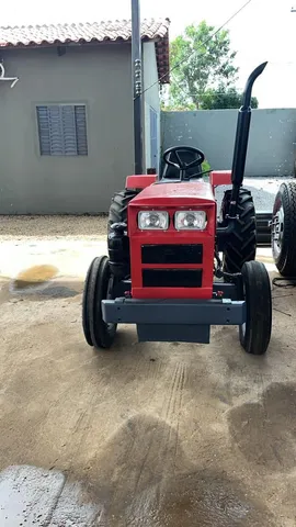 Vendo trator 