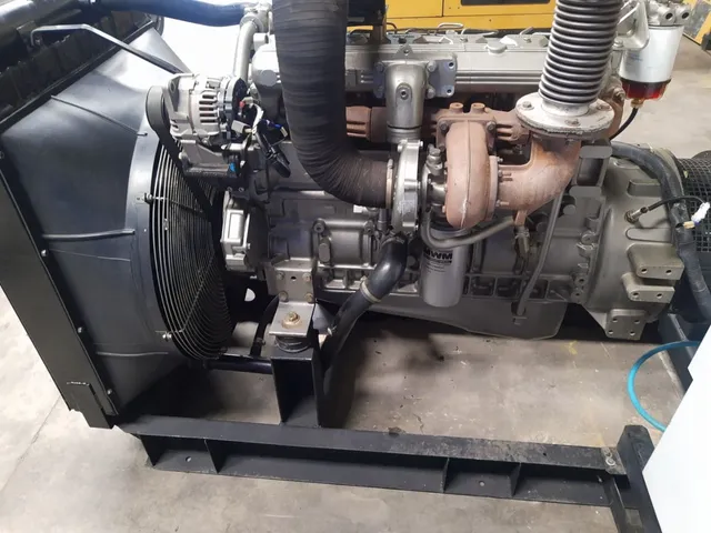 GERADOR DE ENERGIA 150 KVA/ ANO: 2009