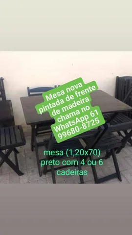 Mesa de madeira na cor preta