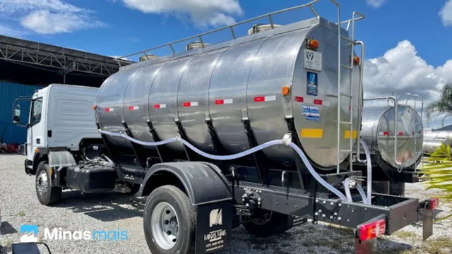 Tanques Rodoviários Revisados ?em Aço Inox - Transporte de Diversos Líquidos Usados