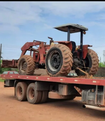 Troco? Trator 297 traçado com lâmina tatu <br>Ano 2003