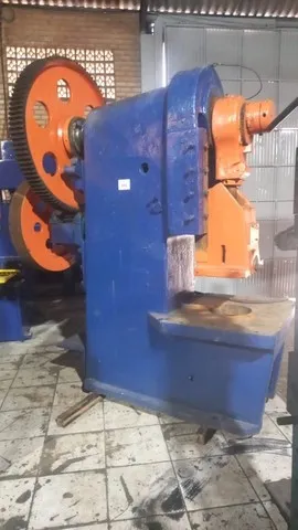 Prensa Excêntrica 100Ton