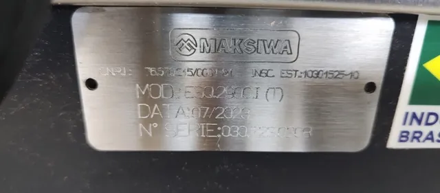 esquadrejadeira maksiwa 2900 black edition