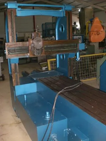 Plaina limadora de mesa hidráulica Omil 2000 mm em bom estado