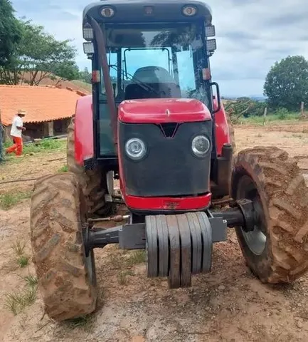 Vendo Trator Massey