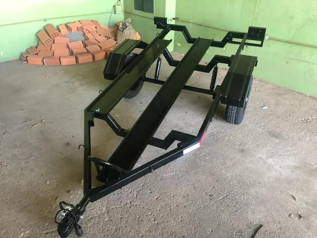 Carreta para 1 moto à pronta entrega na Promoção!!