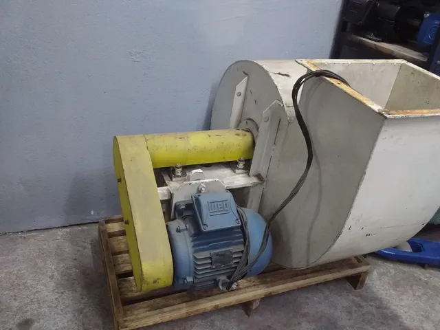 Vendo exaustor $8.000.00 ac moto