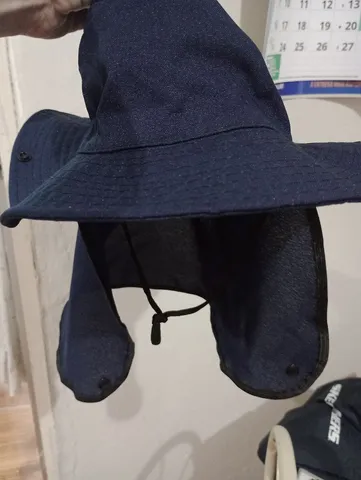 Chapéu resistente com proteção pro pescoço o par