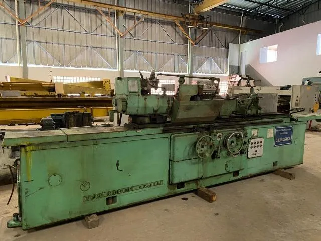 Retífica cilíndrica Vigorelli Ruv 400 x 1900 mm