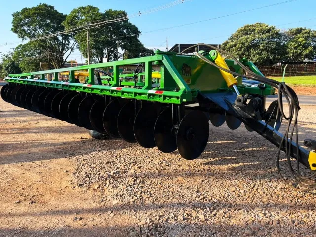 Terraceador Mamutti 4.0 com Abertura Hidráulica