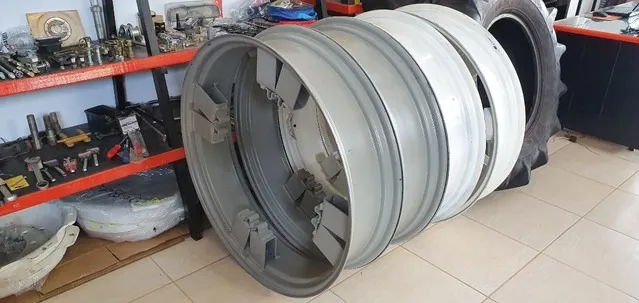 Roda Agrícola Nova Pneu Fino 13.6-38 c/ 8 Pres.Simples ou 4 Pres.Duplas - Preço Unitário