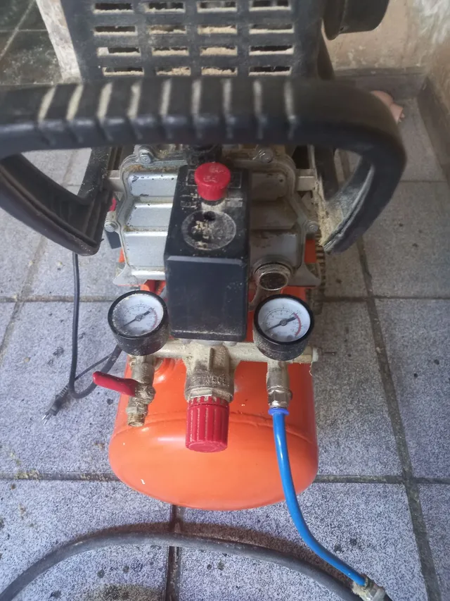 Compressor 220v + transformador 
