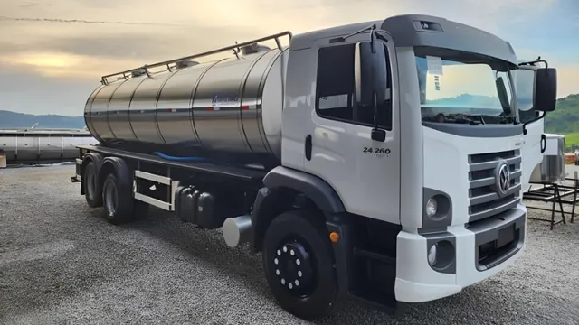 Tanque Rodoviário Em Aço Inox Isotérmico