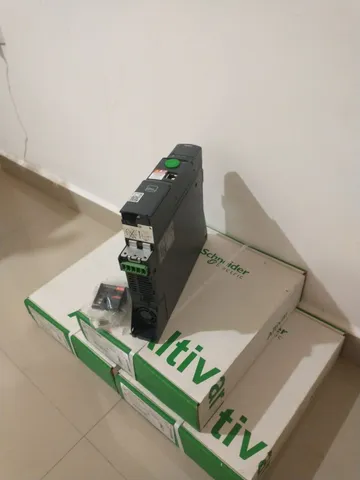 Inversor de frequência trifásico 380- 500 v 2.3A 1 cv.