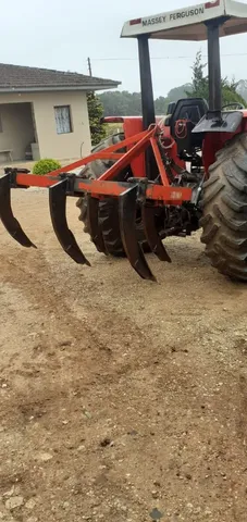 Trator Valmet e implementos 