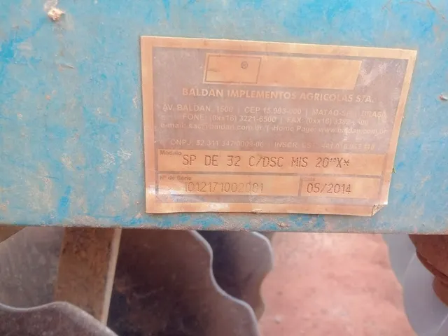 Vendo grande niveladora Baldan 32 discos 