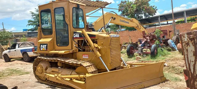 Trator esteira D4E caterpillar