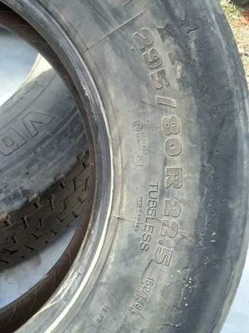 Carcaça Pneu Caminhão marca Vikrant e Michelin 295/80 R22.5