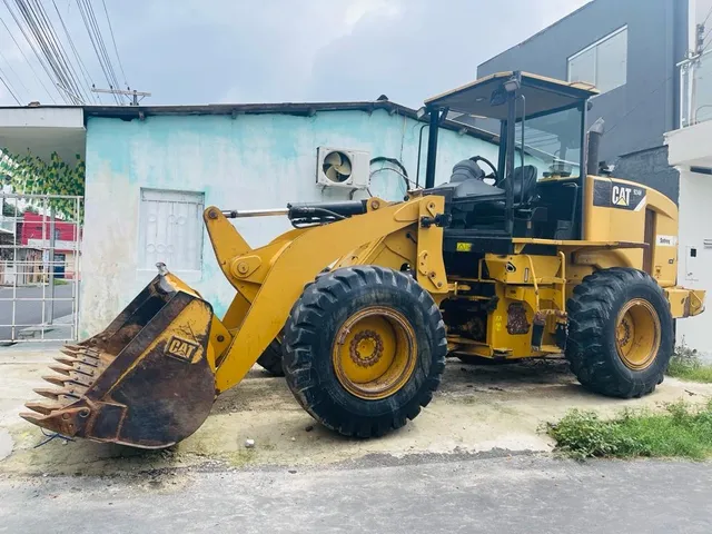Vendo ou troco máquina carregadeira 