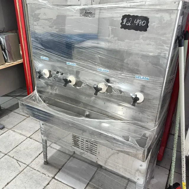 Bebedouro industrial novo 