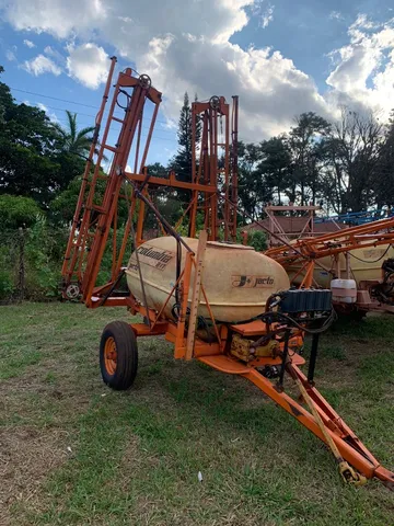 Columbia jacto 