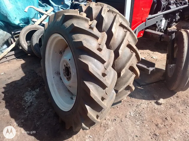 Pneu trator 